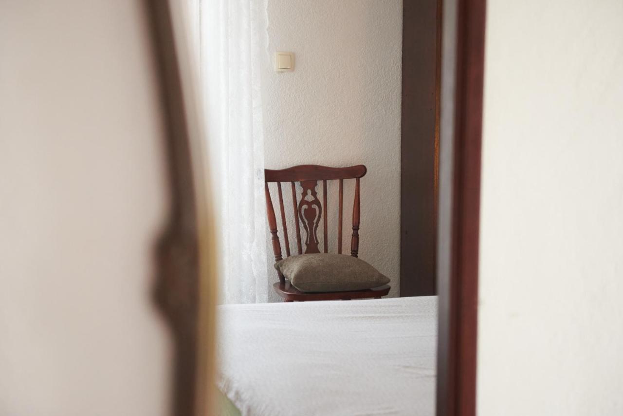 Guesthouse Aria โตรกีร์ ภายนอก รูปภาพ