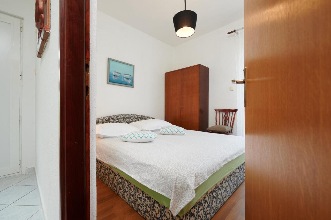 Guesthouse Aria โตรกีร์ ภายนอก รูปภาพ