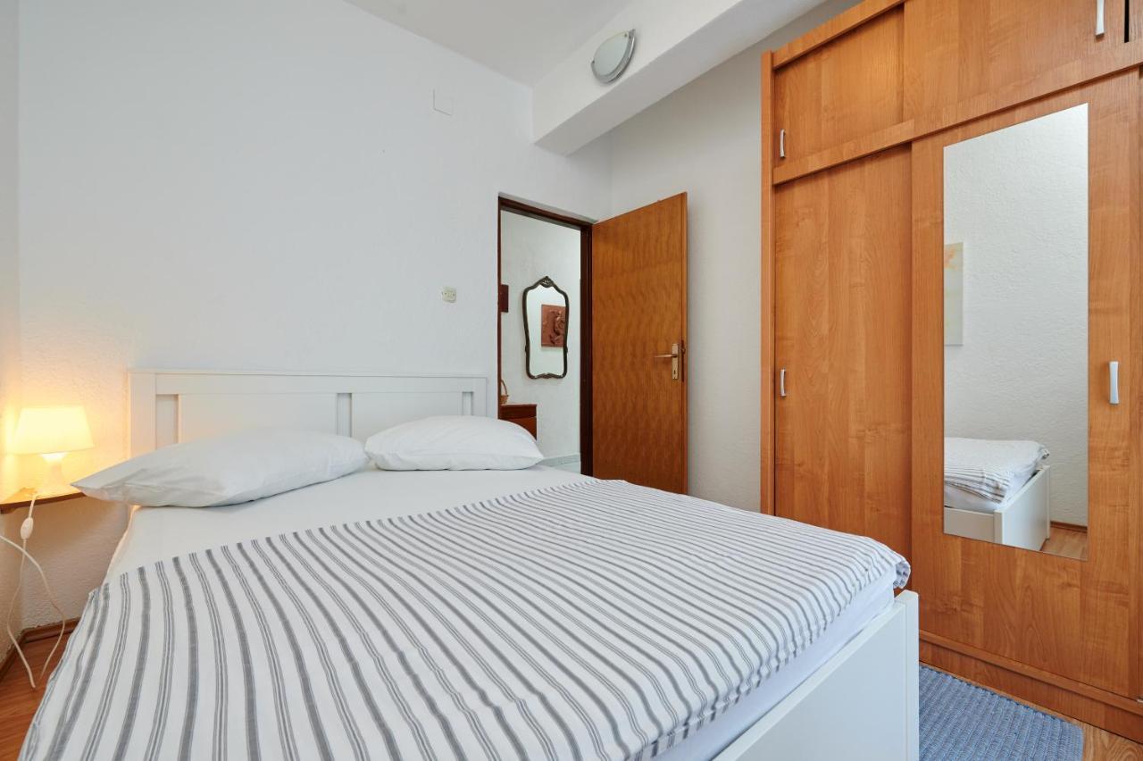 Guesthouse Aria โตรกีร์ ภายนอก รูปภาพ